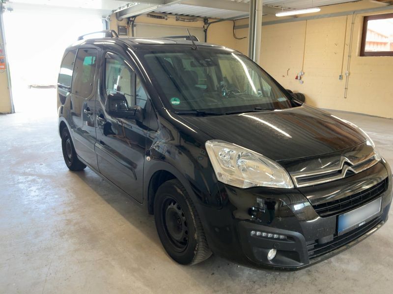 Citroen Berlingo 1.6 Blue-HDi Shine 2018 – снимка 12
