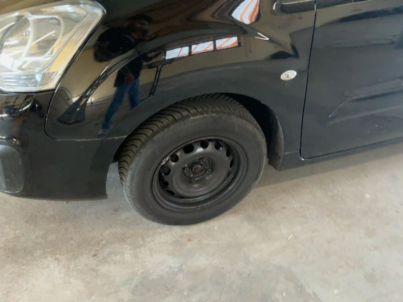 Citroen Berlingo 1.6 Blue-HDi Shine 2018 – снимка 3