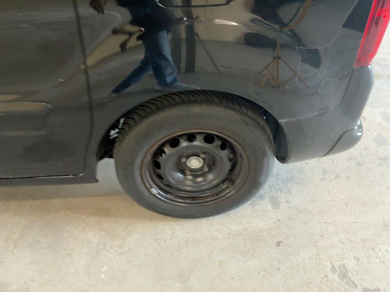 Citroen Berlingo 1.6 Blue-HDi Shine 2018 – снимка 5