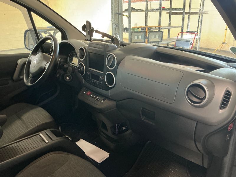 Citroen Berlingo 1.6 Blue-HDi Shine 2018 – снимка 28