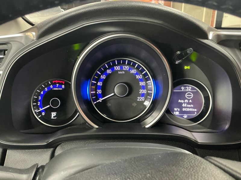 Honda Jazz 1.3 i-VTEC Elegance 2016 – снимка 19