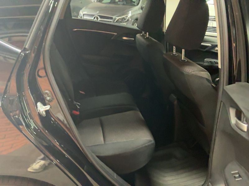 Honda Jazz 1.3 i-VTEC Elegance 2016 – снимка 20
