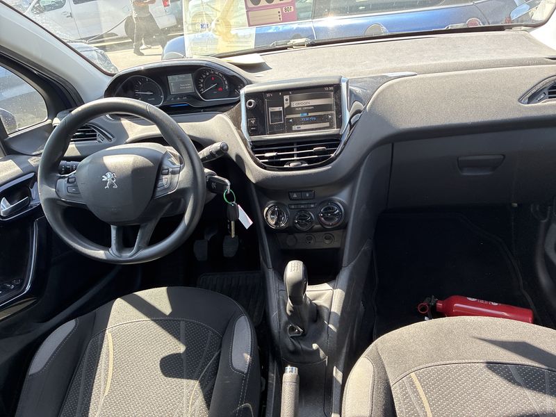 Peugeot 208 1.4 HDi Active 2013 – снимка 11