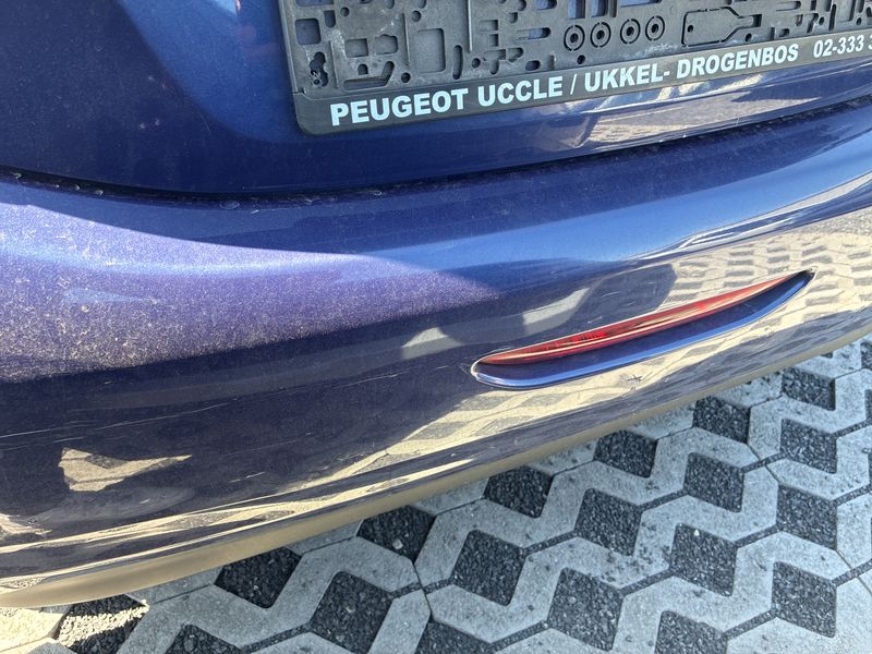 Peugeot 208 1.4 HDi Active 2013 – снимка 30