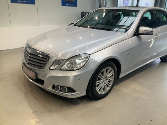 Mercedes-Benz E-Klasse E 220 CDI BlueEfficiency Elegance 2010 – снимка 1