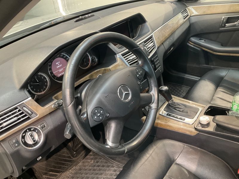 Mercedes-Benz E-Klasse E 220 CDI BlueEfficiency Elegance 2010 – снимка 23