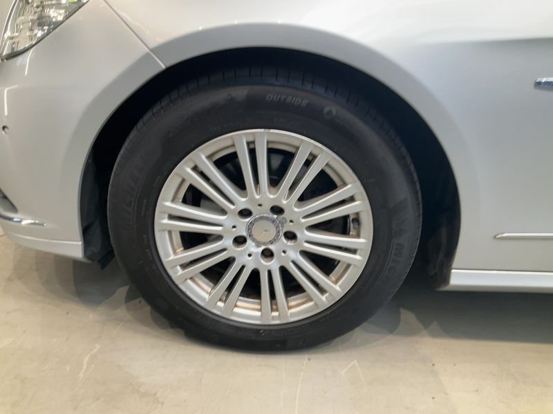 Mercedes-Benz E-Klasse E 220 CDI BlueEfficiency Elegance 2010 – снимка 3