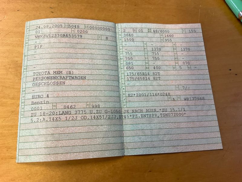 Toyota Yaris 1.0 VVT-i Luna 2005 – снимка 5