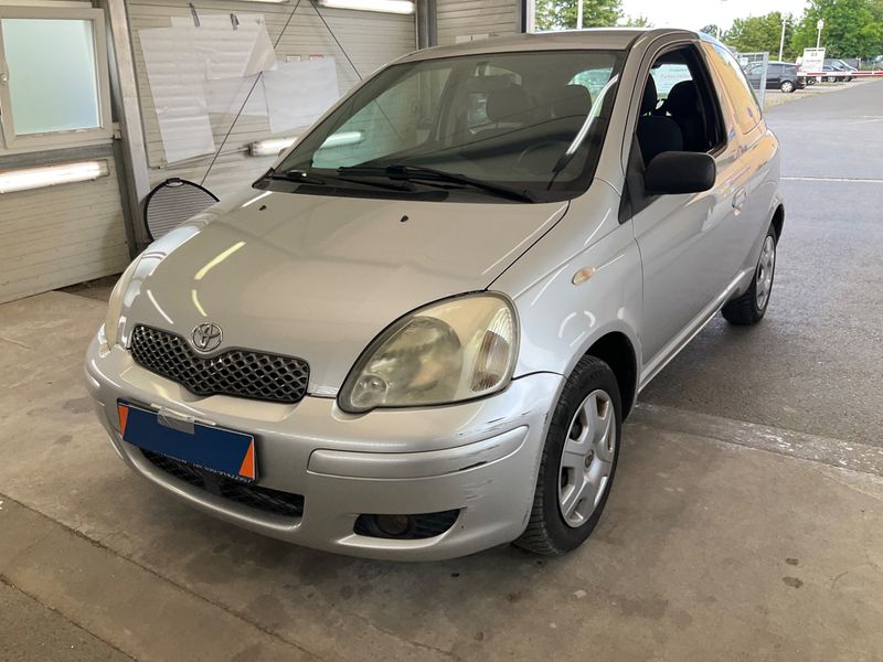 Toyota Yaris 1.0 VVT-i Luna 2005 – снимка 1