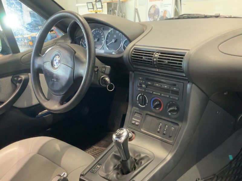 BMW Z3 1.9 1999 – снимка 17