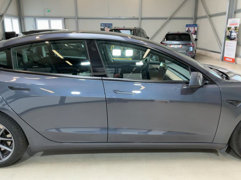 Tesla Model 3 Standard Range 2023 – снимка 10