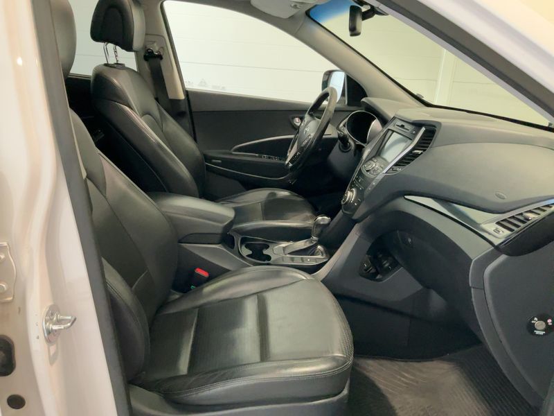Hyundai Santa Fe 2.2 CRDi Style 4WD 2014 – снимка 17