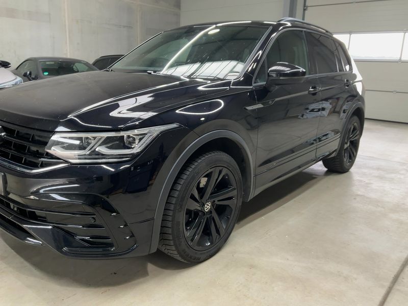 Volkswagen Tiguan 2.0 TDI R-Line 4Motion 2022 – снимка 2