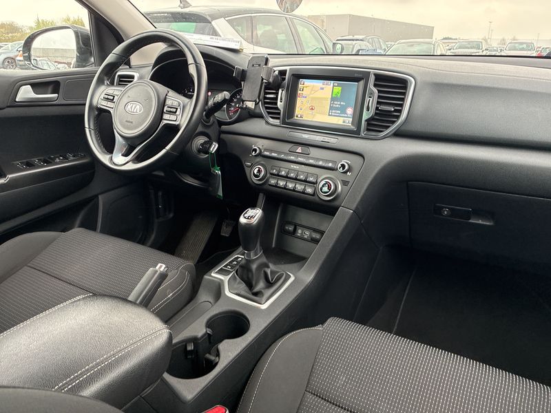 Kia Sportage 1.6 GDI Attract 2WD 2016 – снимка 11