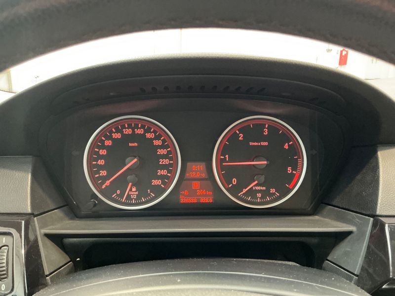 BMW 5er 520d 2008 – снимка 18