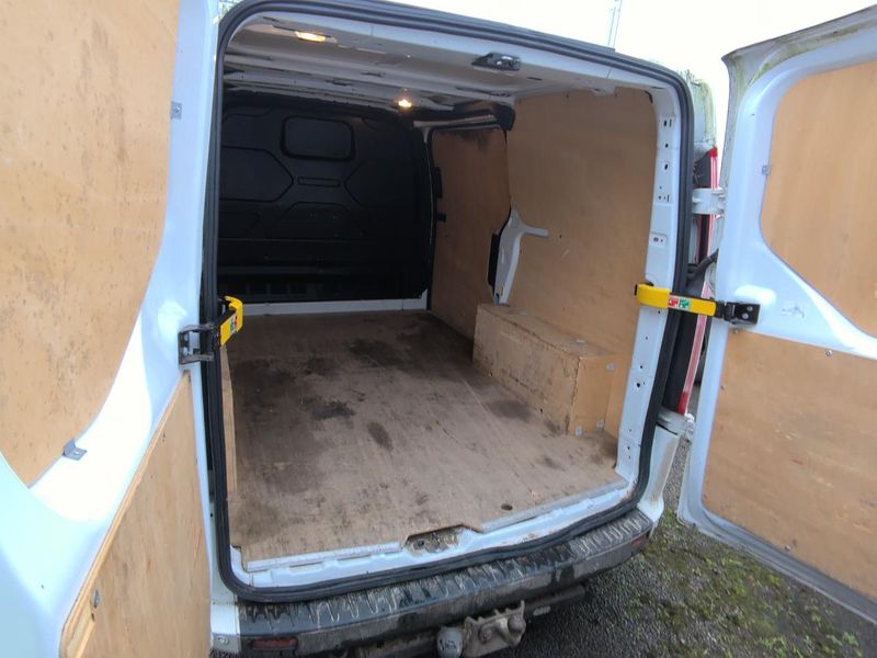 Ford Transit Custom 2.0 TDCi 300 L2 Active 2022 – снимка 4