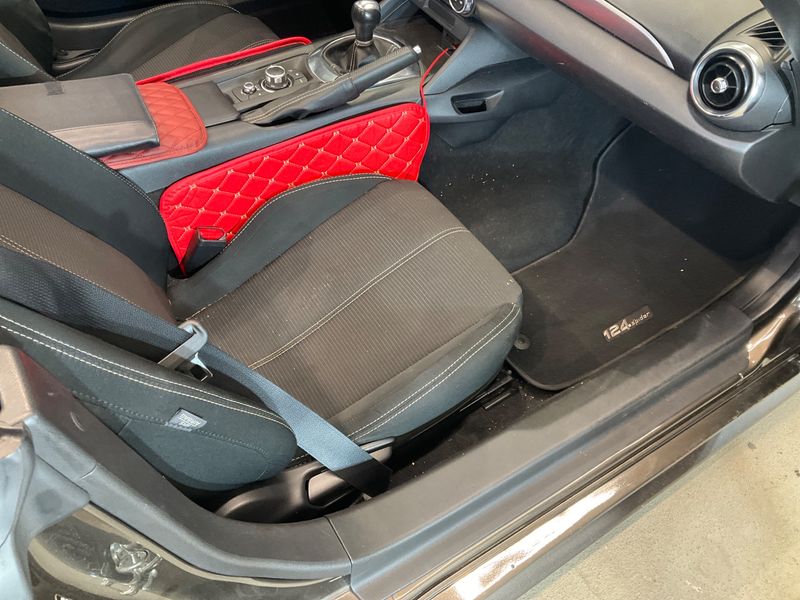 Fiat 124 Spider 1.4 Turbo Basis 2018 – снимка 28
