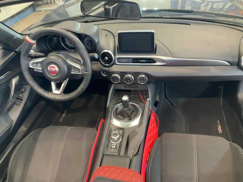 Fiat 124 Spider 1.4 Turbo Basis 2018 – снимка 17