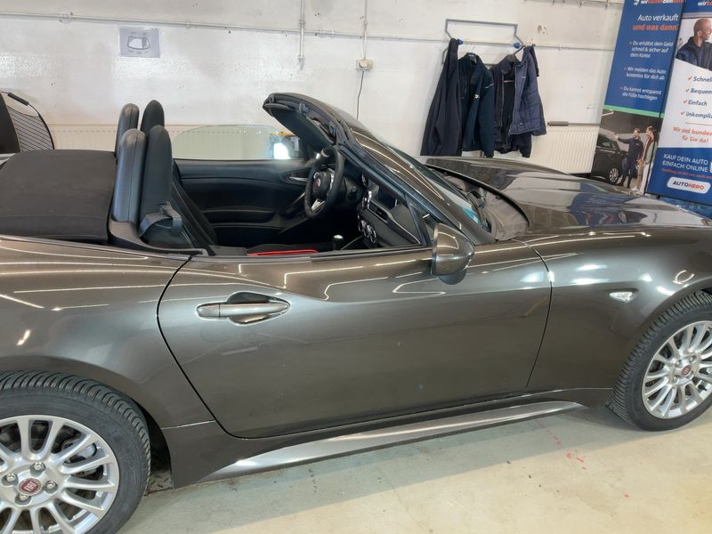 Fiat 124 Spider 1.4 Turbo Basis 2018 – снимка 10