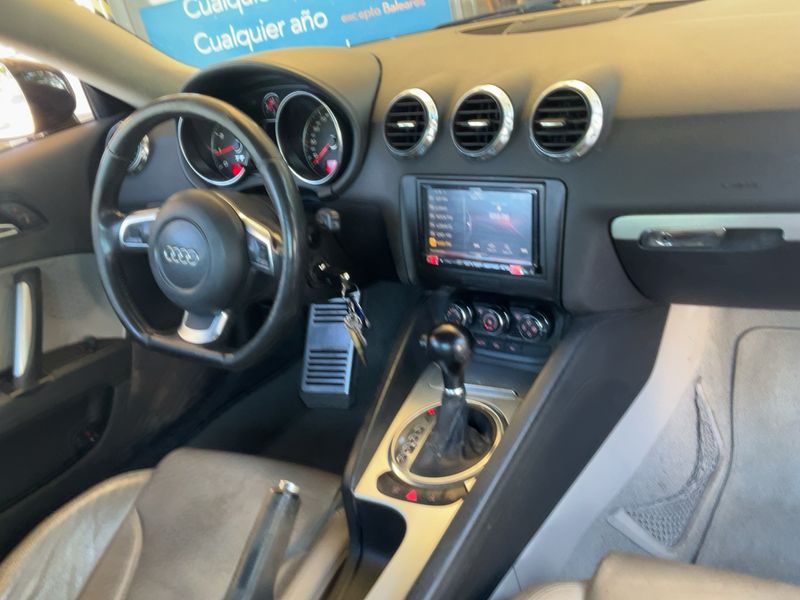 Audi TT 3.2 V6 quattro Coupe 2006 – снимка 17