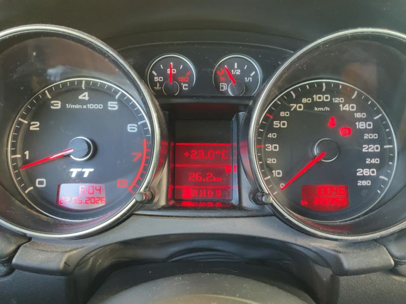 Audi TT 3.2 V6 quattro Coupe 2006 – снимка 18