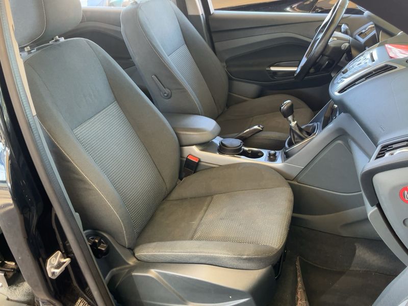 Ford Grand C-Max 1.6 TDCi Trend 2011 – снимка 16