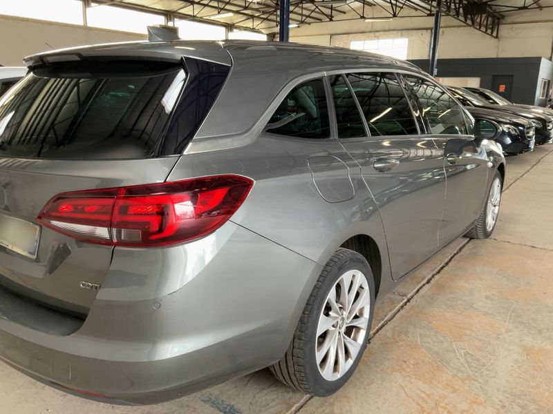 Opel Astra 1.6 CDTI Innovation Start&Stop 2017 – снимка 8