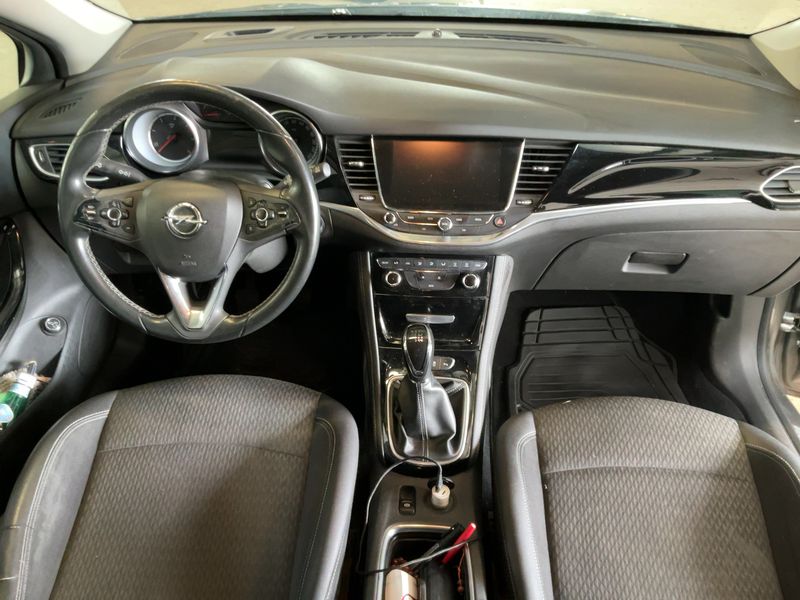 Opel Astra 1.6 CDTI Innovation Start&Stop 2017 – снимка 17