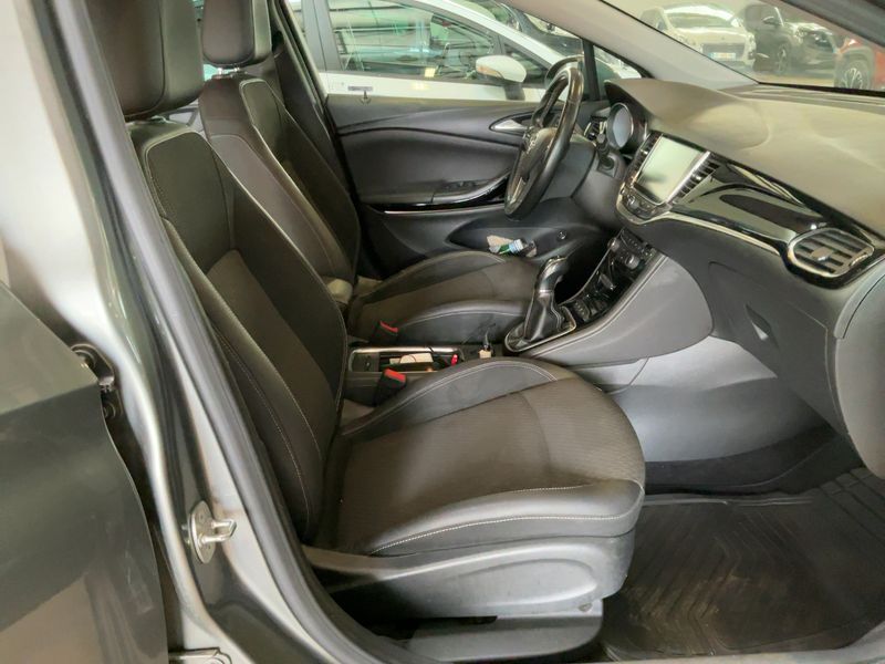 Opel Astra 1.6 CDTI Innovation Start&Stop 2017 – снимка 16