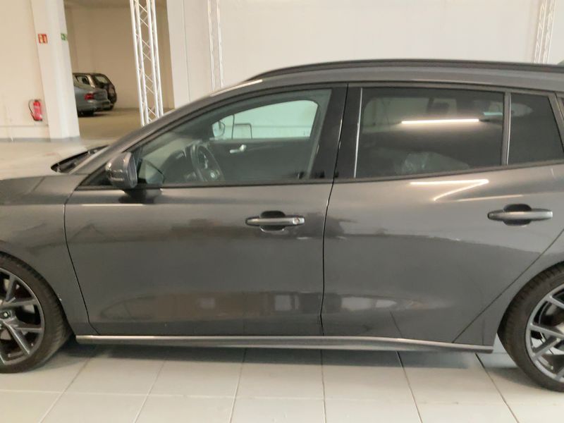 Ford Focus 2.3 EcoBoost ST X 2022 – снимка 4