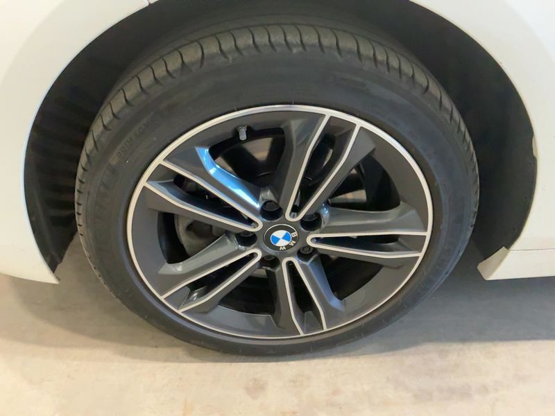 BMW 1er 118i Sport Line 2022 – снимка 3