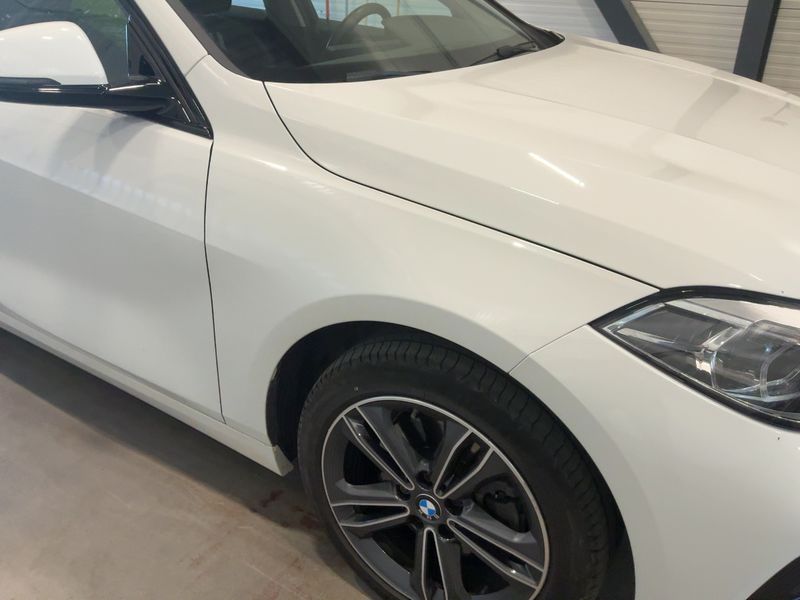 BMW 1er 118i Sport Line 2022 – снимка 12