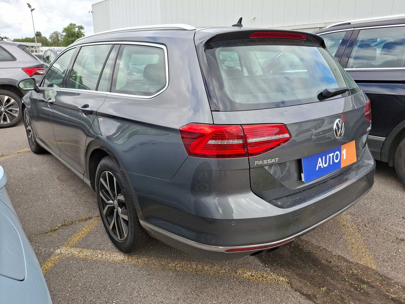 Volkswagen Passat 1.8 TSI Highline BlueMotion Tech 2016 – снимка 3