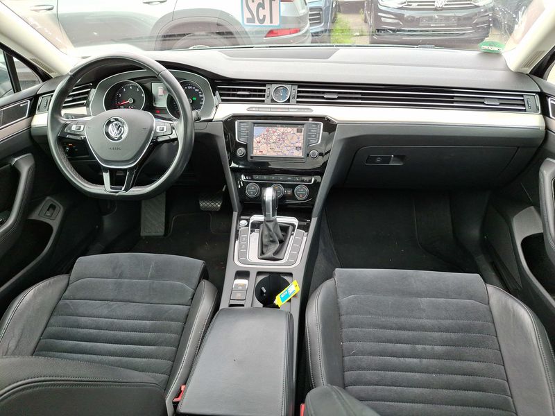 Volkswagen Passat 1.8 TSI Highline BlueMotion Tech 2016 – снимка 11