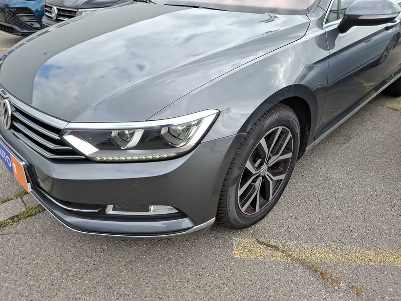 Volkswagen Passat 1.8 TSI Highline BlueMotion Tech 2016 – снимка 2