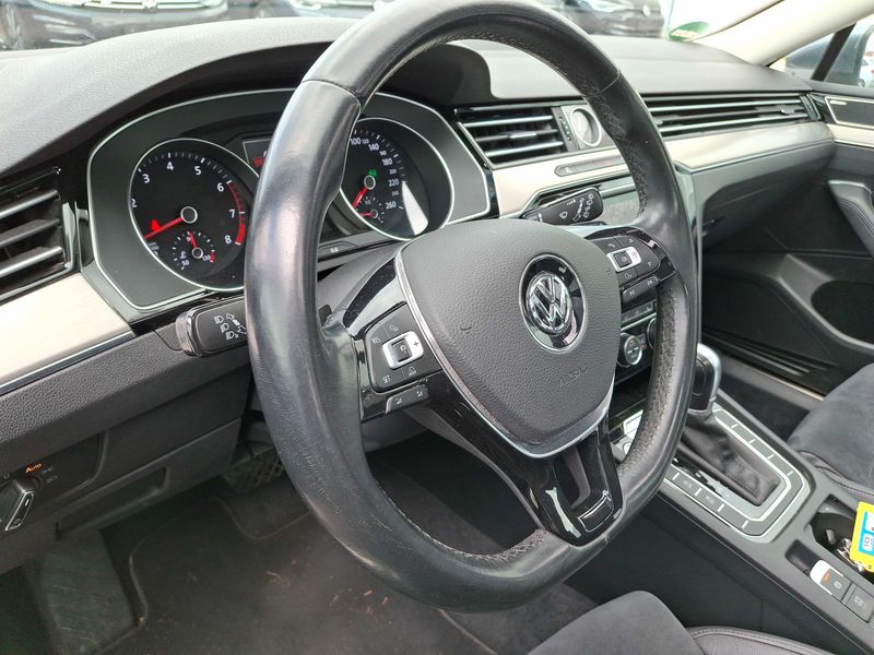 Volkswagen Passat 1.8 TSI Highline BlueMotion Tech 2016 – снимка 28