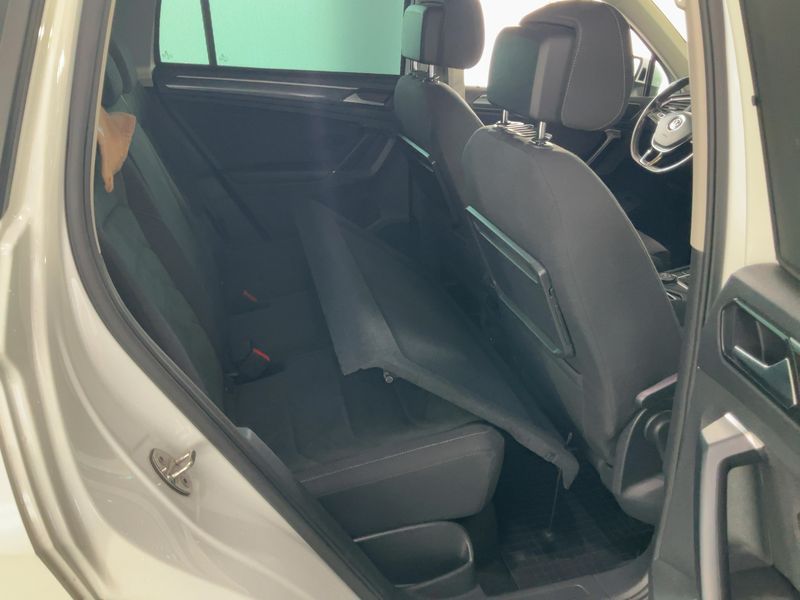 Volkswagen Tiguan 2.0 TDI Highline 4Motion BlueMotion Tech 2017 – снимка 20