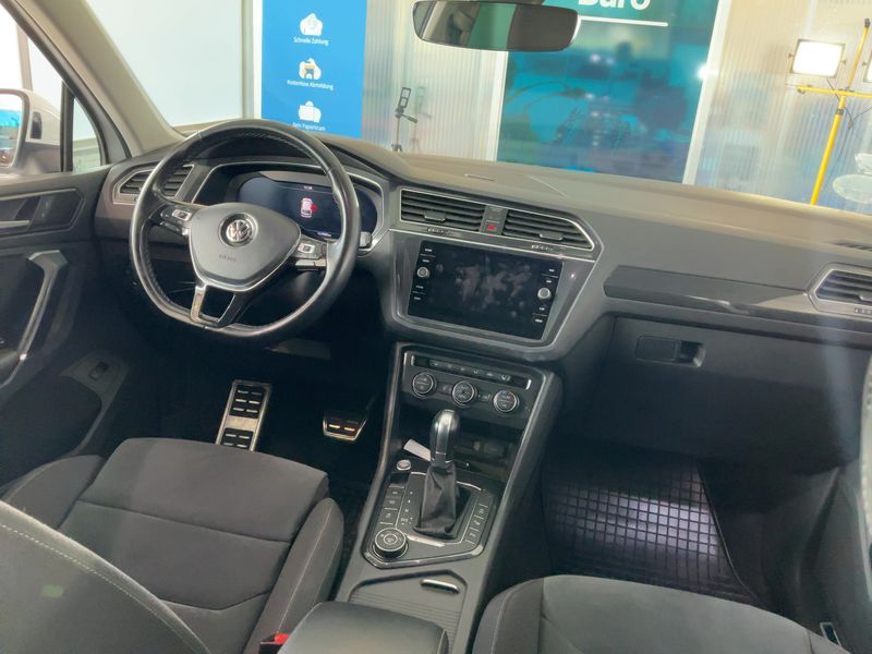 Volkswagen Tiguan 2.0 TDI Highline 4Motion BlueMotion Tech 2017 – снимка 18