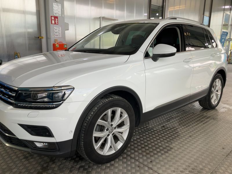 Volkswagen Tiguan 2.0 TDI Highline 4Motion BlueMotion Tech 2017 – снимка 2