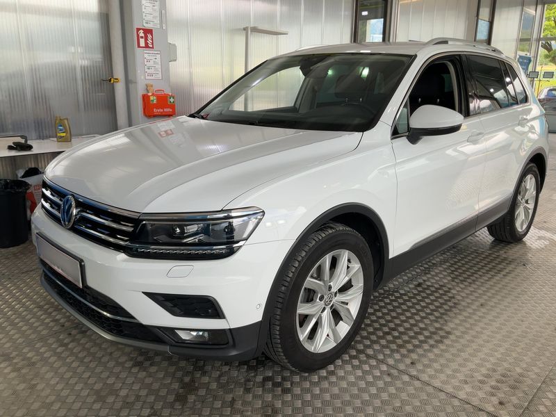 Volkswagen Tiguan 2.0 TDI Highline 4Motion BlueMotion Tech 2017 – снимка 1