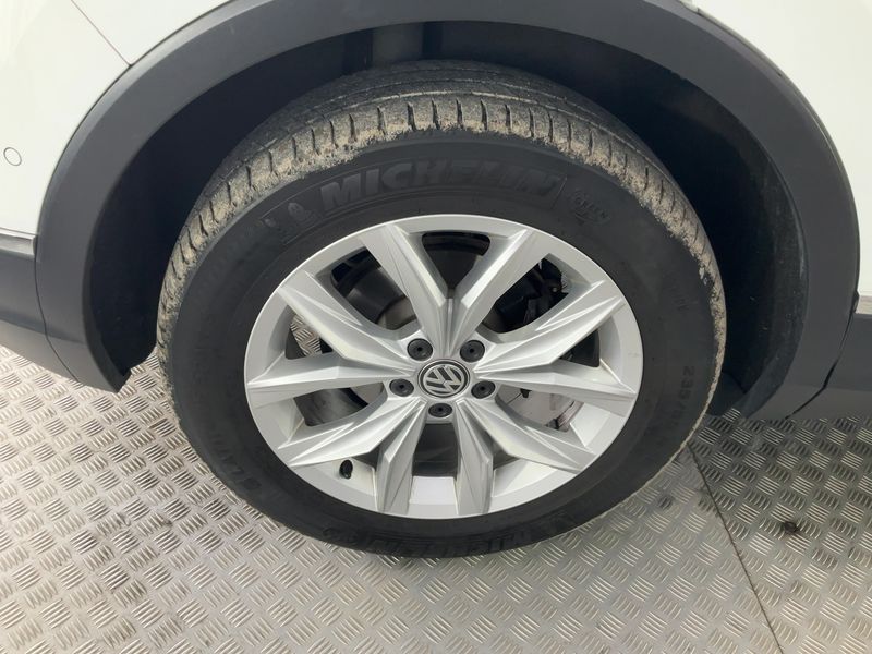 Volkswagen Tiguan 2.0 TDI Highline 4Motion BlueMotion Tech 2017 – снимка 9