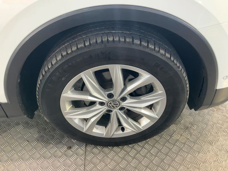 Volkswagen Tiguan 2.0 TDI Highline 4Motion BlueMotion Tech 2017 – снимка 11