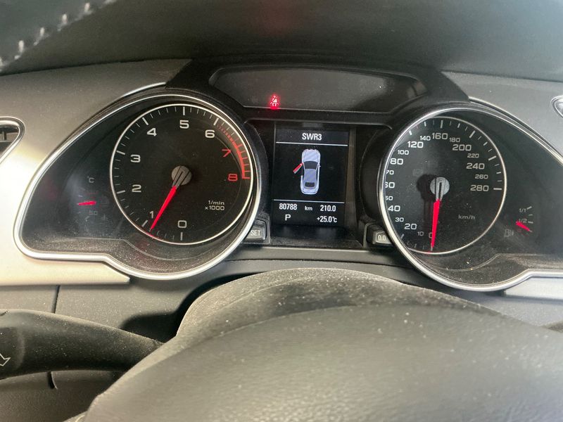 Audi A5 2.0 TFSI quattro 2011 – снимка 18
