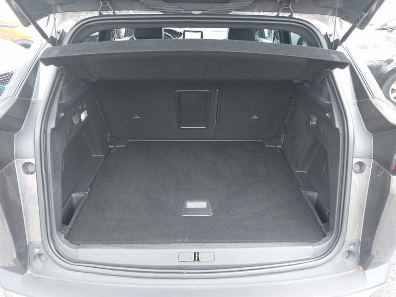 Peugeot 3008 1.6 Blue-HDi GT Line 2017 – снимка 9