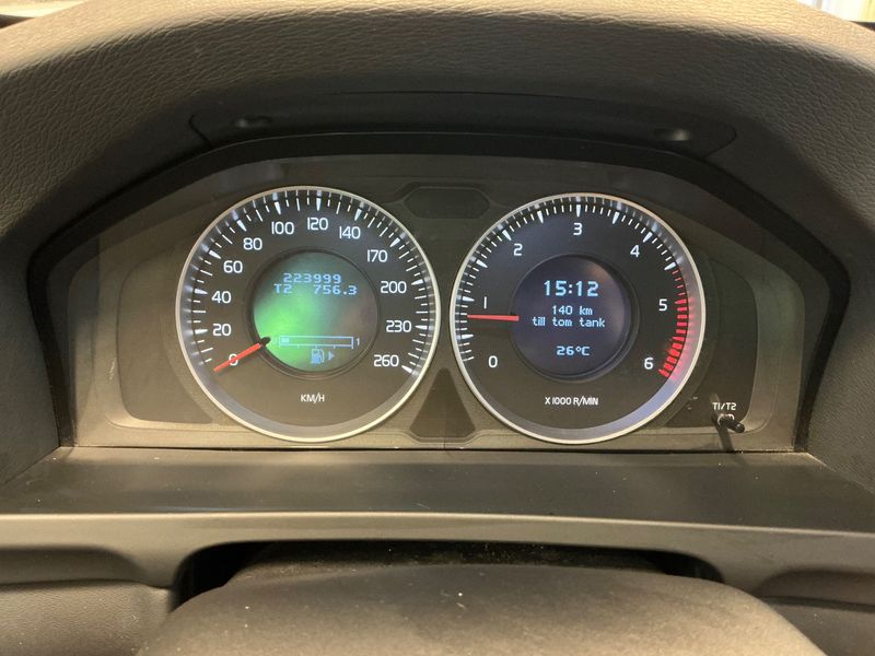 Volvo V60 2.0 D4 Momentum 2012 – снимка 19