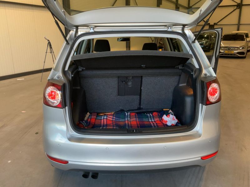 Volkswagen Golf VI Plus 1.4 TSI Trendline 2010 – снимка 15