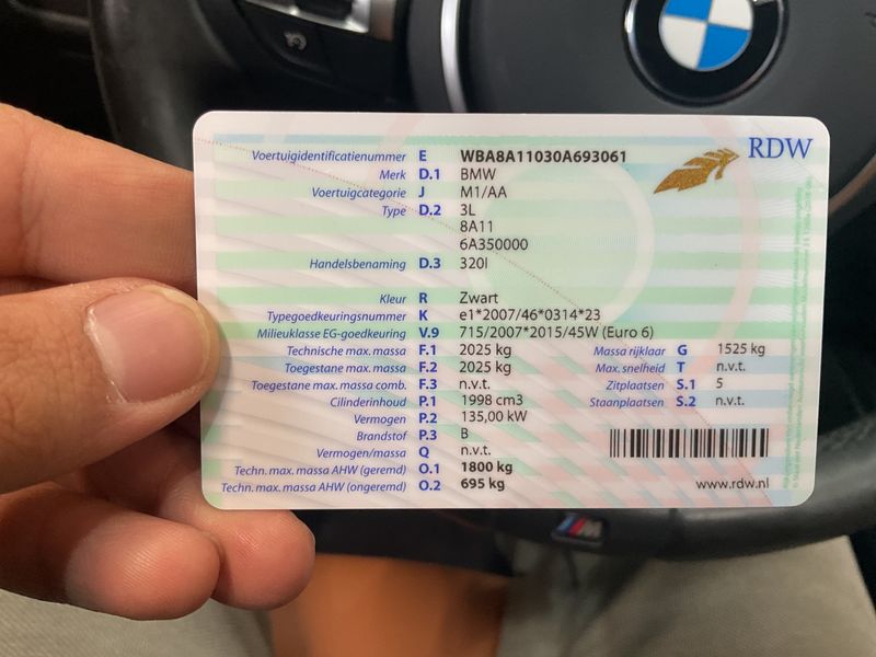 BMW 3er 320i M Sport Shadow 2019 – снимка 20