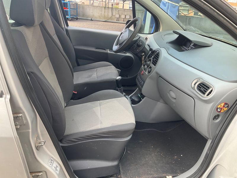 Renault Modus 1.2 Saint Tropez 2007 – снимка 3