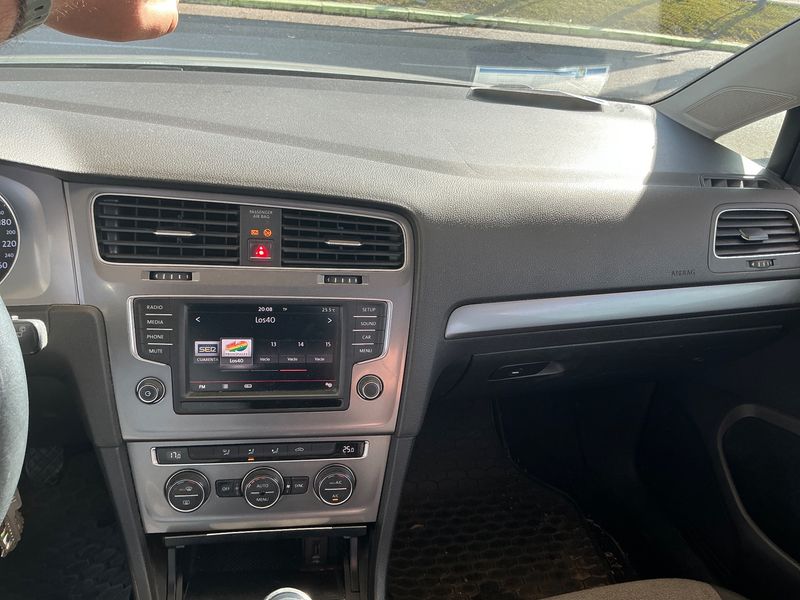 Volkswagen Golf VII 1.6 TDI Business BlueMotion Tech 2016 – снимка 24