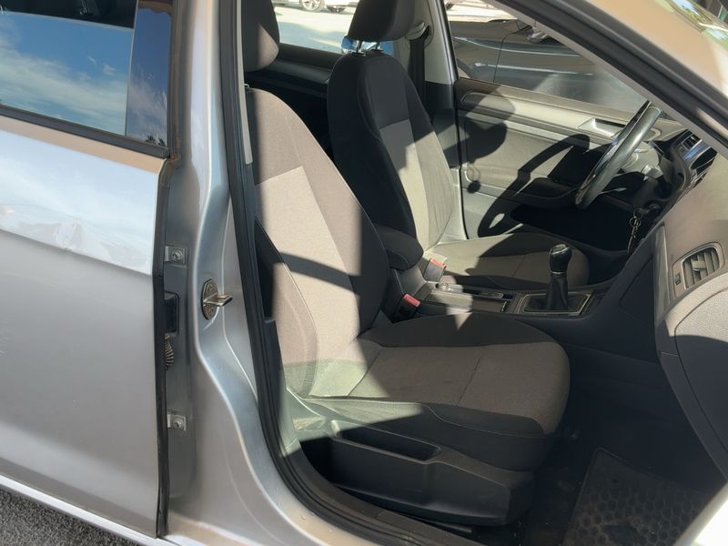 Volkswagen Golf VII 1.6 TDI Business BlueMotion Tech 2016 – снимка 16
